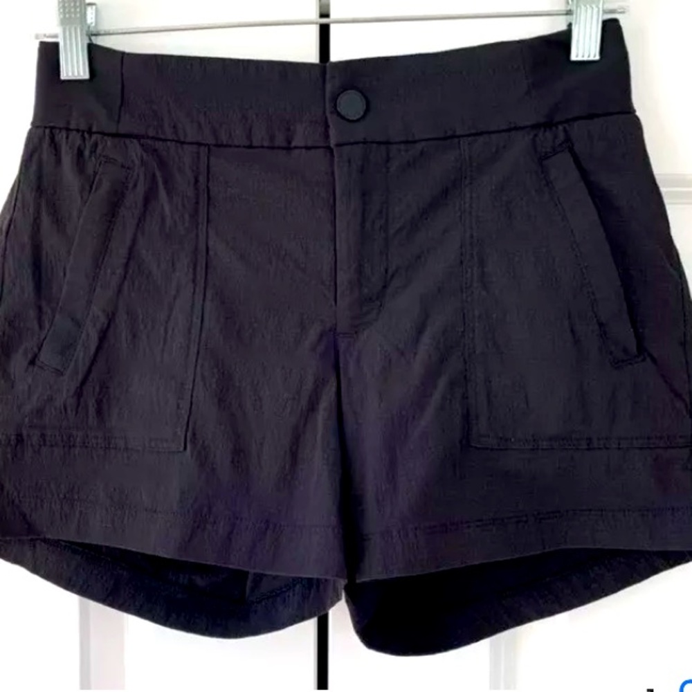 Athleta shorts- black